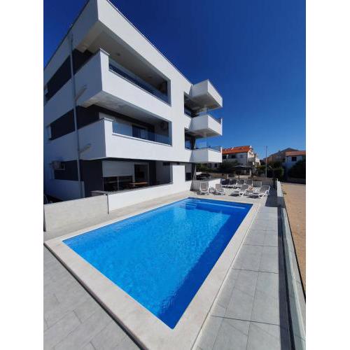 Seahorse Luxury apartment with pool and sea view
