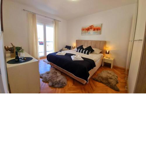SING APARTMENT