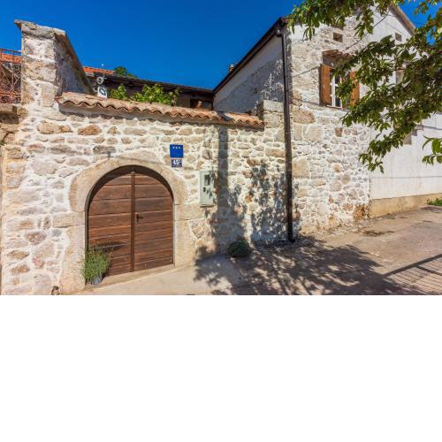 STARA KUĆA - old stone house