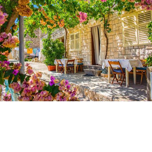 Stone House Dioniz