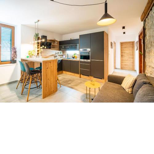 Stone oasis Vito
