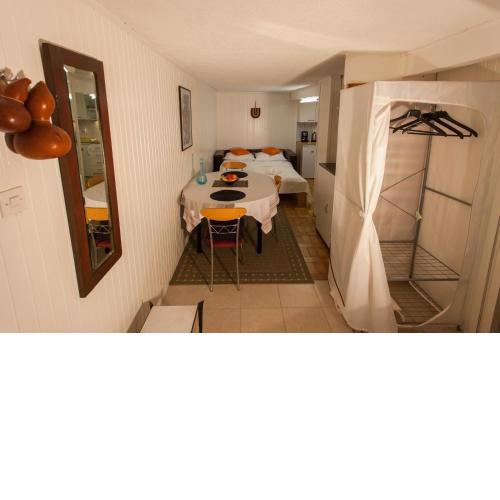Studio Apartment Nihar