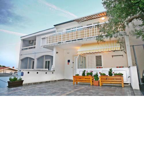 Studio for 2 people - Split region with Sea view - close to commodities
