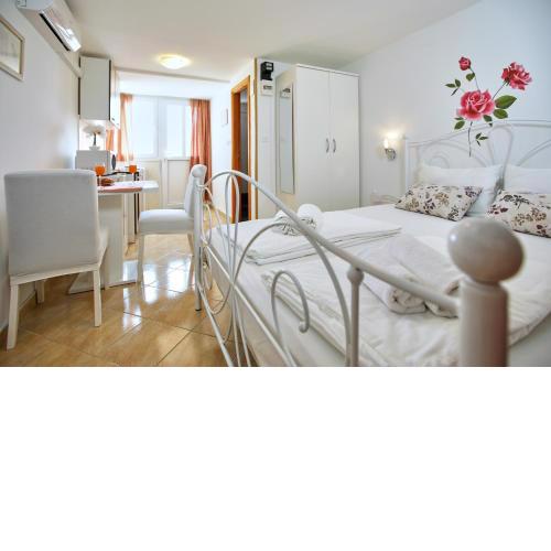 Studio Kristic, cozy studio with a terrace