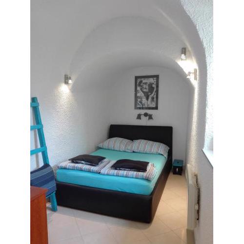 Studio Toma with private parking place