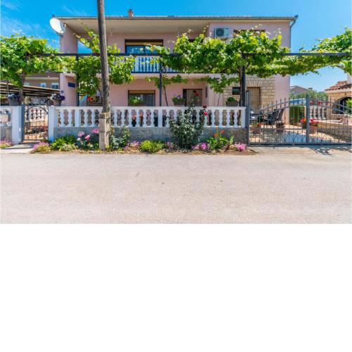 Stunning Apartment In Biograd Na Moru With Wifi