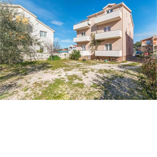 Stunning Apartment In Biograd Na Moru With Wifi