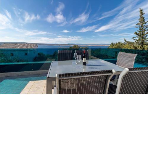 Stunning Apartment In Dramalj With House Sea View