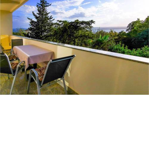 Stunning Apartment In Dramalj With Wifi