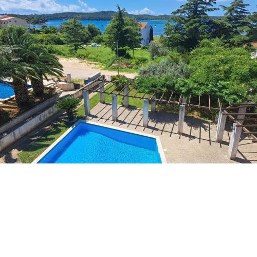 Stunning Apartment In Medulin With Wifi