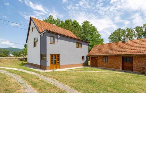 Stunning Apartment In Otocac With Wifi