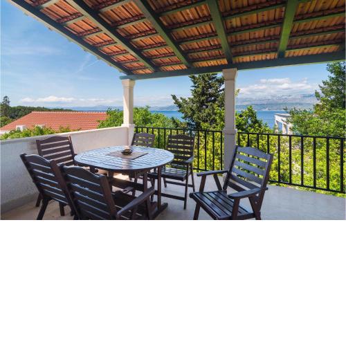 Stunning Apartment In Postira With Wifi