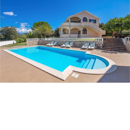 Stunning Apartment In Rab With House Sea View