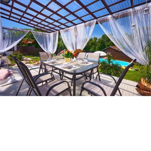 Stunning Home In Hrebinec With Jacuzzi