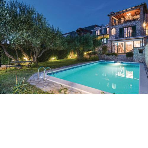 Stunning Home In Klek With Jacuzzi