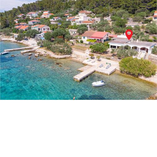 Stunning Home In Vela Luka With Kitchen