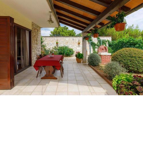 Stylish flats with two bedrooms in Premantura