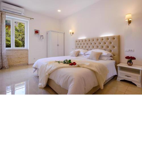 Summer breeze luxury rooms
