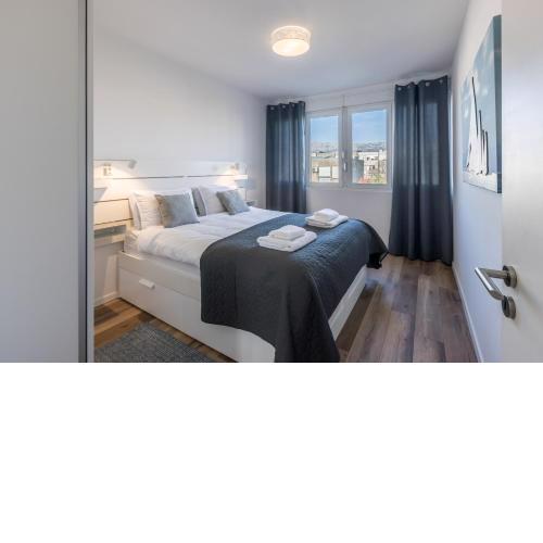 Sundowners Apartment, 52qm, double & single bed, 10 min from Old Town of Split