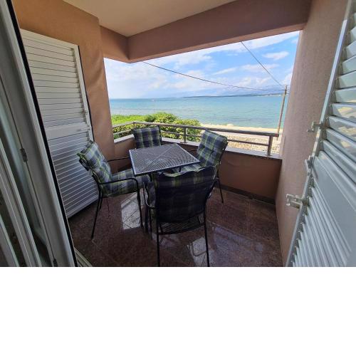 Sunrise apartments Nin