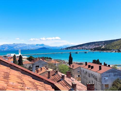 Sunset View Apartment - Cozy Apartment with Stunning Panoramic View