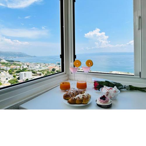 T-star, 2-bedroom apartment with magnificent beach view