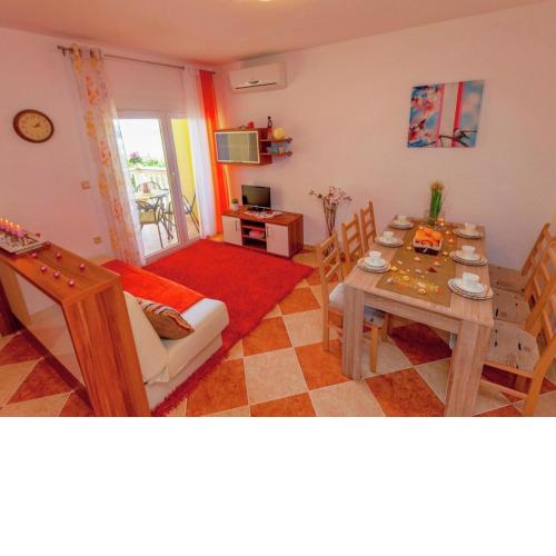Tasteful Apartment in Dramalj with Swimming Pool