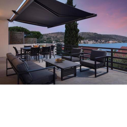 The Grande - Huge terrace - Amazing sea views - Tastefully Furnished - Access to rooftop terrace and gym - Hillside Apartments Rogoznica