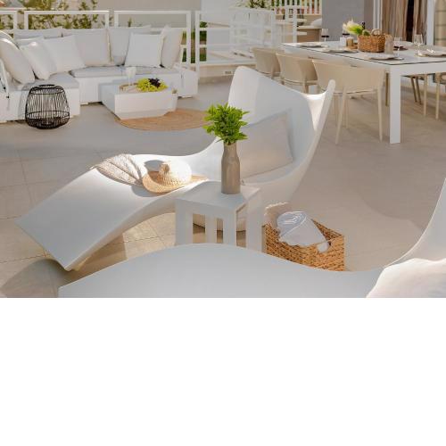 The Pleasurist only yours heated pool and terrace