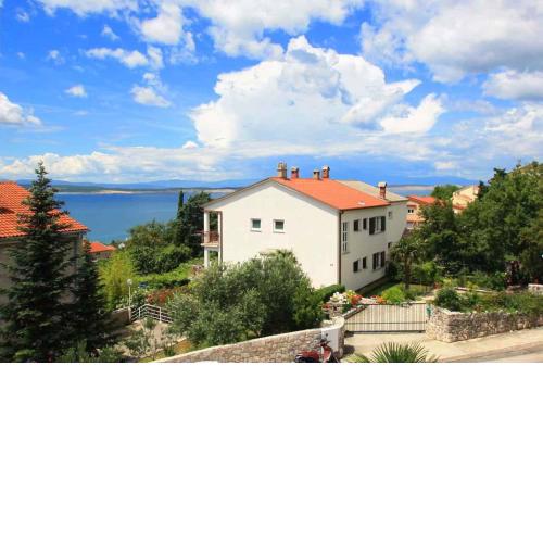 Two-Bedroom Apartment Crikvenica 3