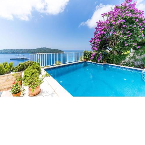 Villa Adrian