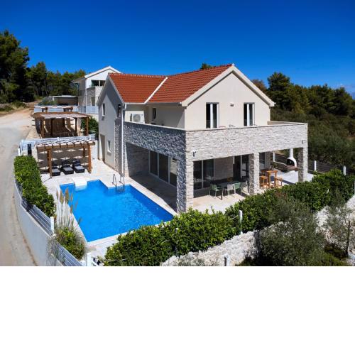 Villa Anouk