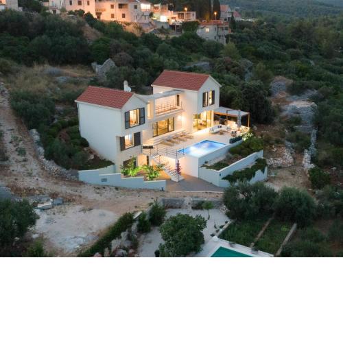 Villa Aurora