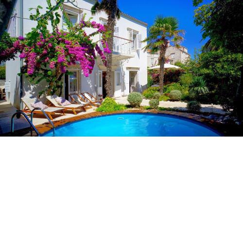 Villa Beach House Orebic with private pool at the beach in Orebic - Peljesac