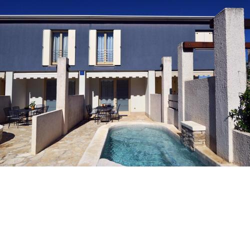 Villa Blue 2