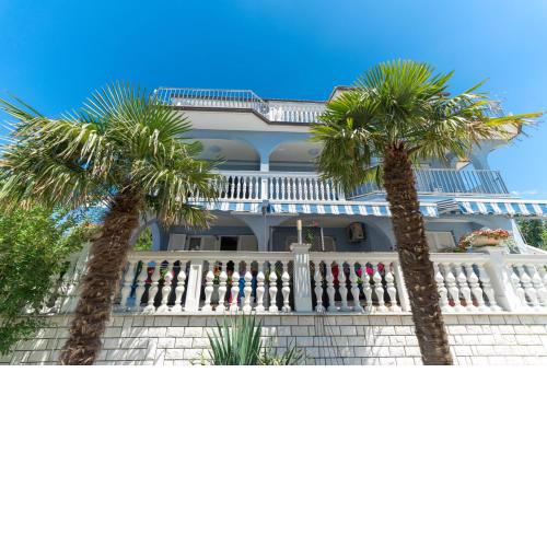 Villa Blue