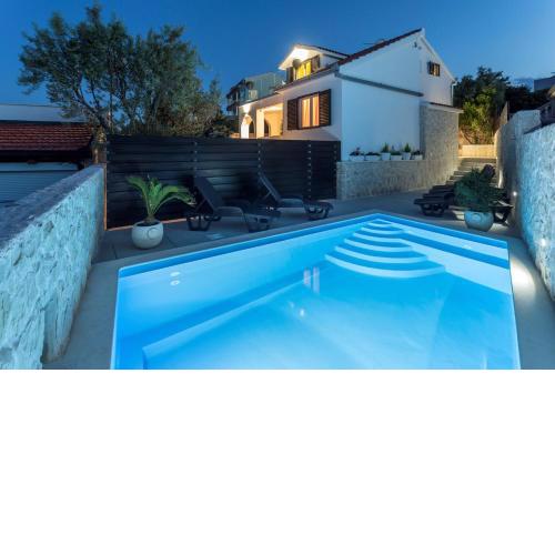 Villa Desire with private pool and sea view