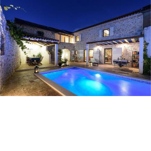 Villa Dvori