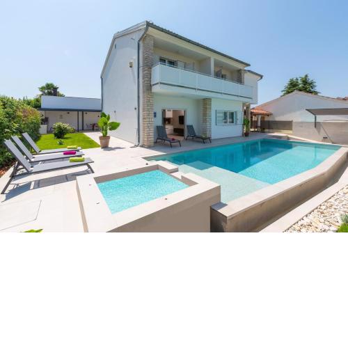 Villa Irena with Private Pool in Porec