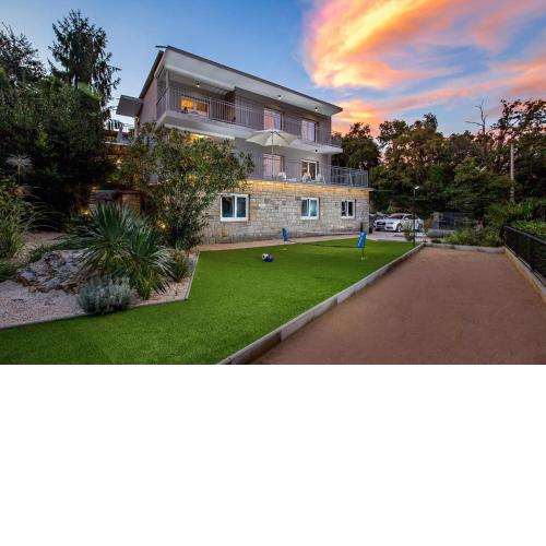 Villa Lovran, heated pool and Spa