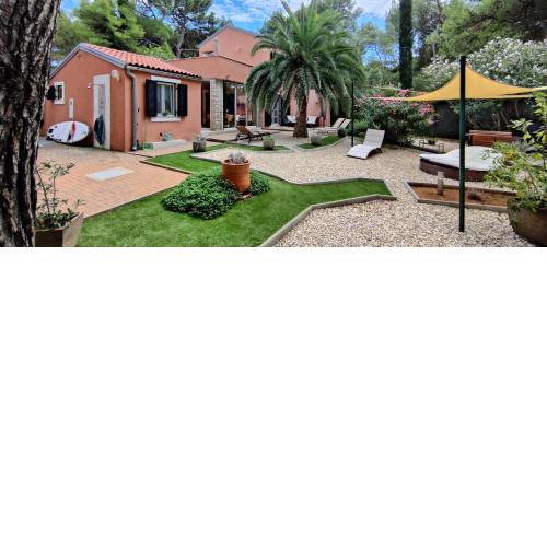 Villa Macaklin