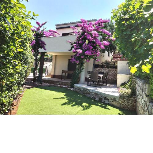 Villa Madu