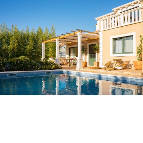 Villa Maha - Pool and Jacuzzi, included Breakfast