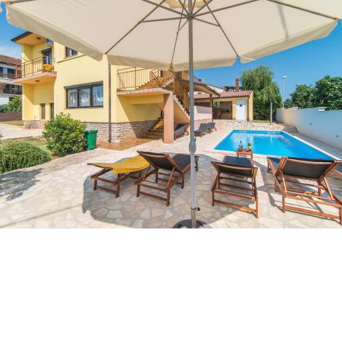 Villa Maredi with pool