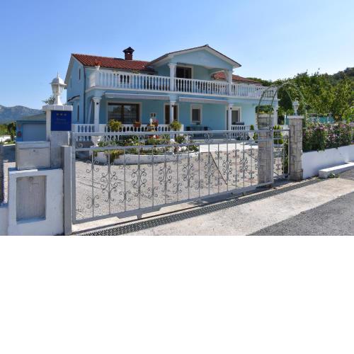 Villa Maria