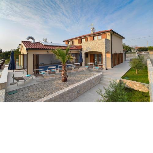 Villa Muskatel -with heated pool