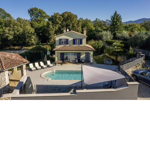 Villa Nora in Kršan - Haus für 4 Personen