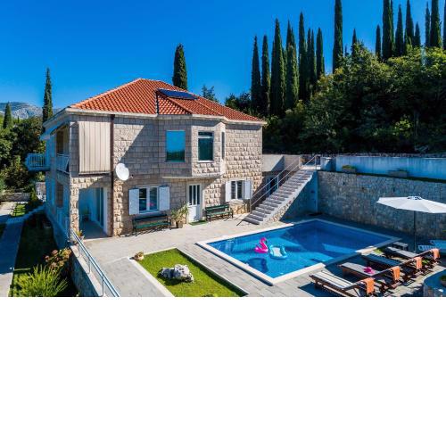 Villa Oasis Cypress