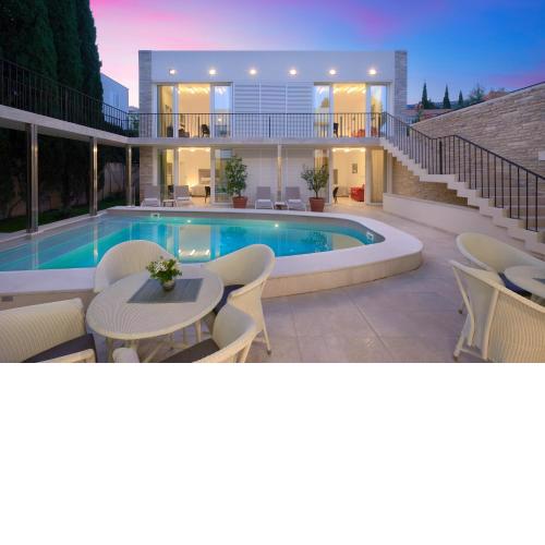 Villa Petra - Bol