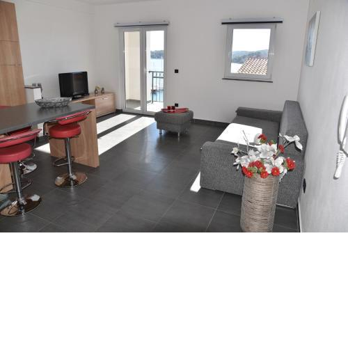 Villa Pina Apartment Nicos 2-4 Pers